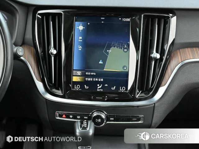 Volvo V60 Cross-Country 2nd Generation 2020 Белый из Кореи, фото 5