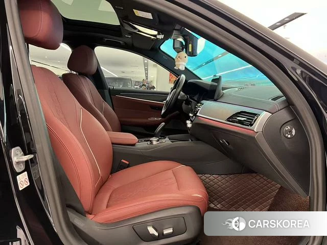 BMW 5 series PHEV 2023 Черный из Китая, фото 5