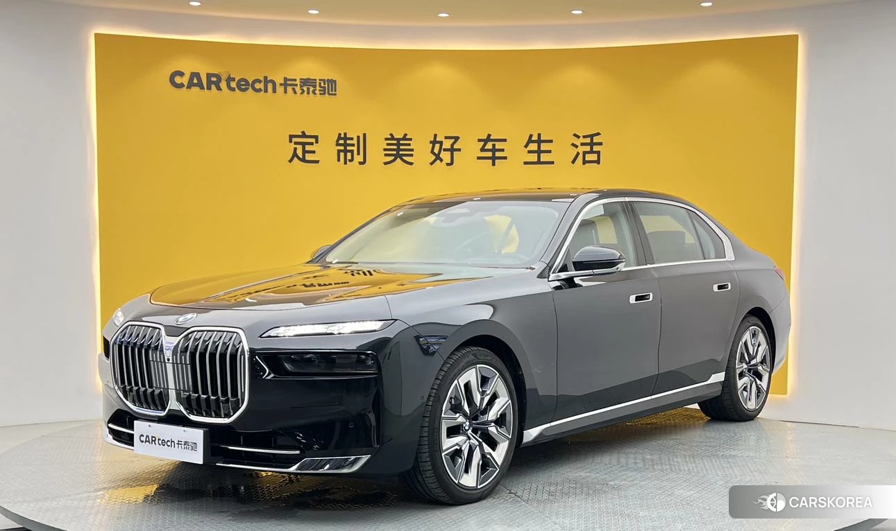 BMW 7 series 2022 Черный из Китая, фото 5