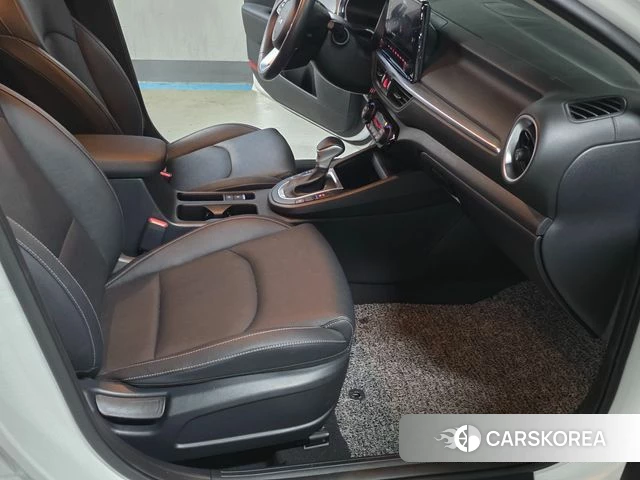 Kia The New K3 2nd generation 2022 Белый из Кореи, фото 5