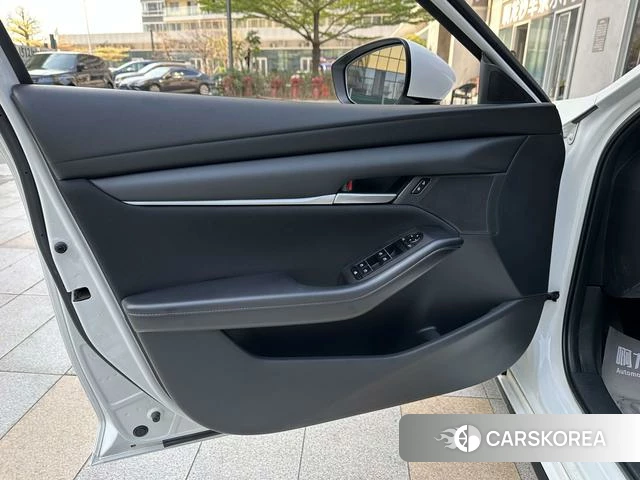 Mazda 3 Angkesaila 2022 Белый из Китая, фото 5