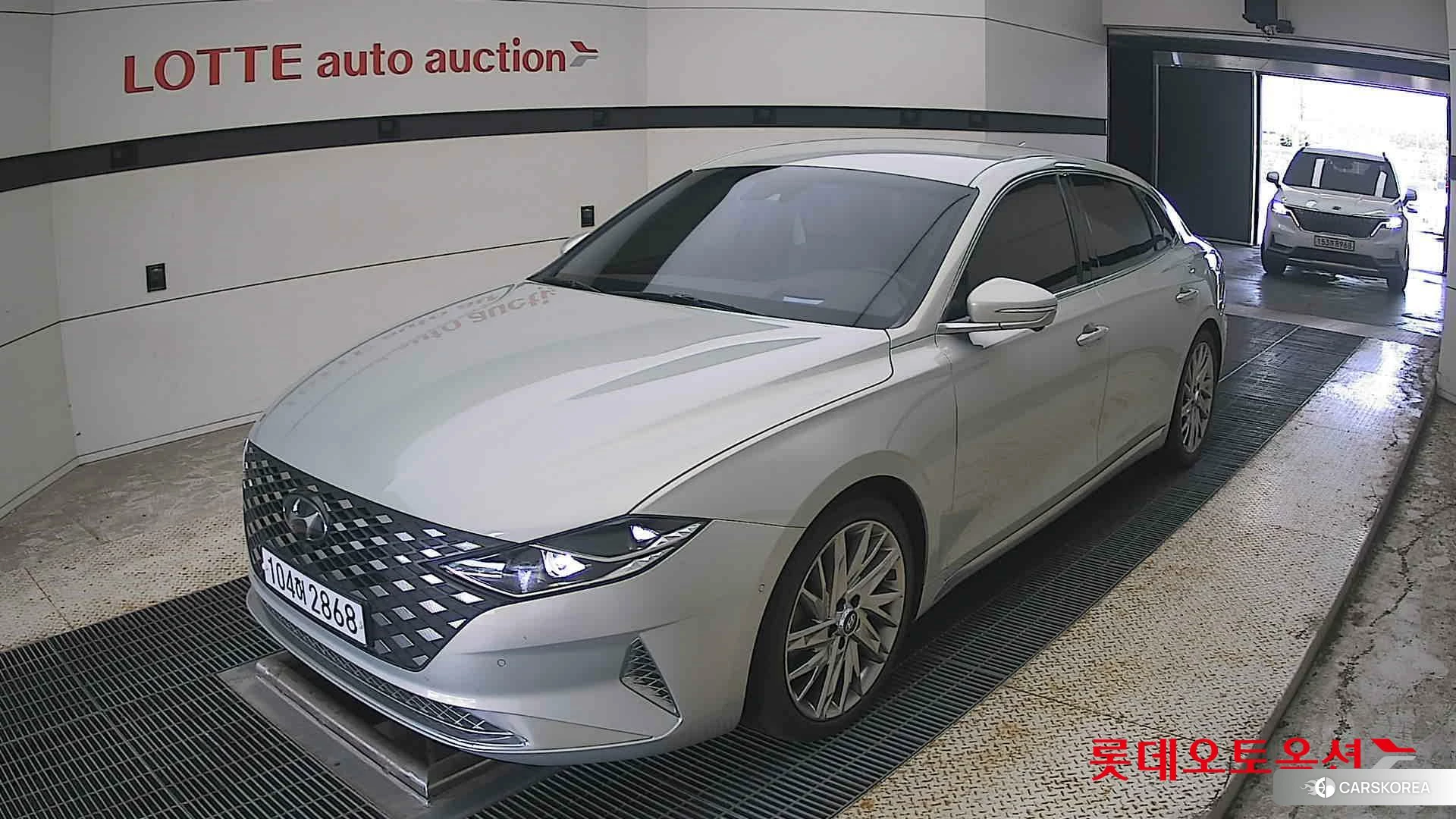 Hyundai Grandeur 2020 Glowingsilver из Кореи, фото 5