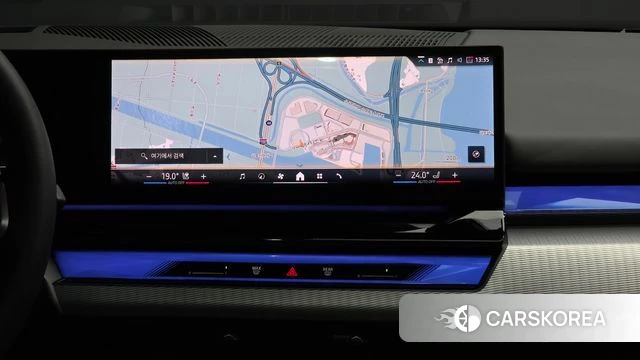 BMW 5 Series (G60) 2025 Белый из Кореи, фото 5
