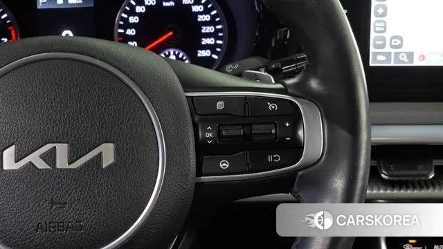 Kia K5 3rd generation 2021 Белый из Кореи, фото 5