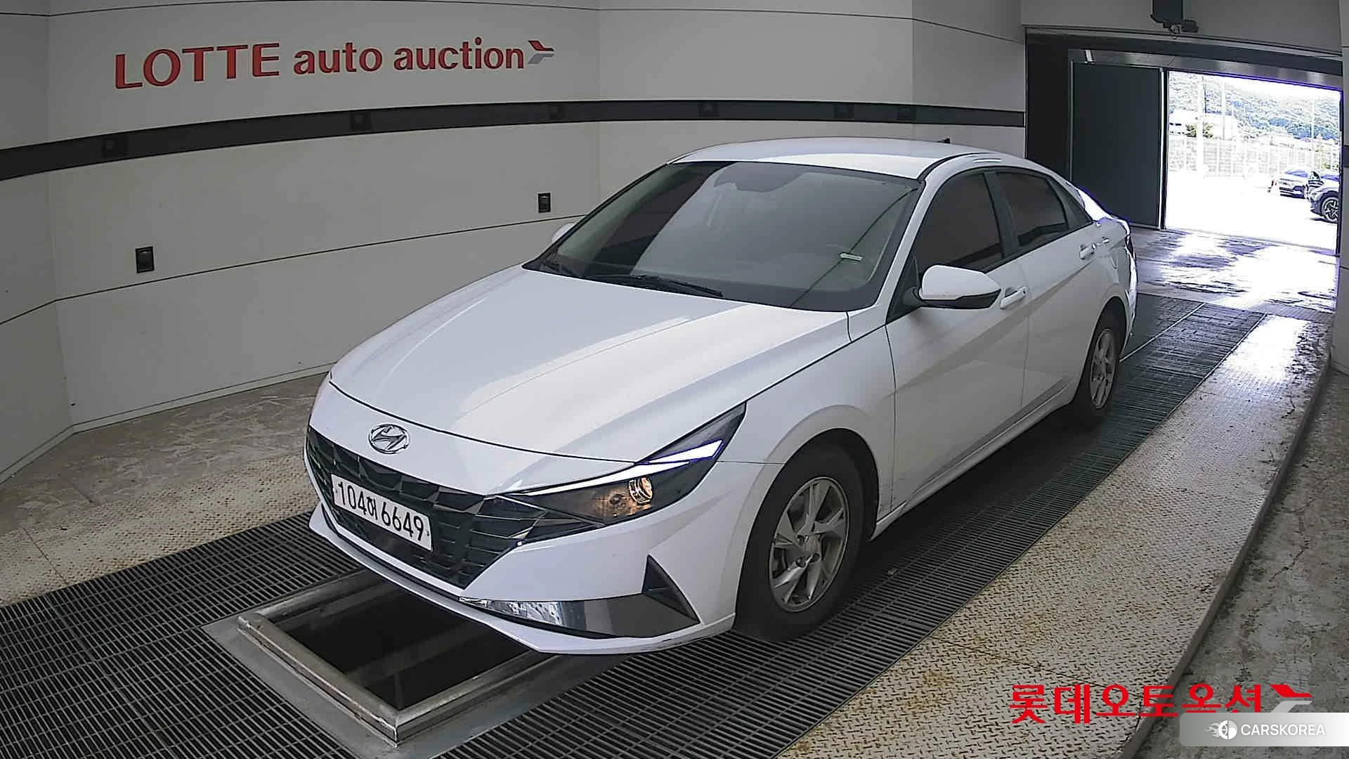Hyundai Avante 2021 Polar White из Кореи, фото 5