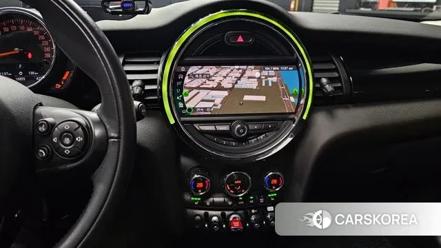 Mini Cooper 2020 Зеленый из Кореи, фото 5