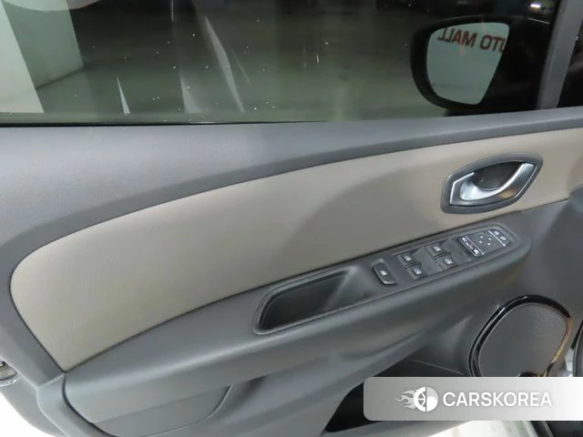 Renault Korea (Samsung) Clio 2019 Черный из Кореи, фото 5