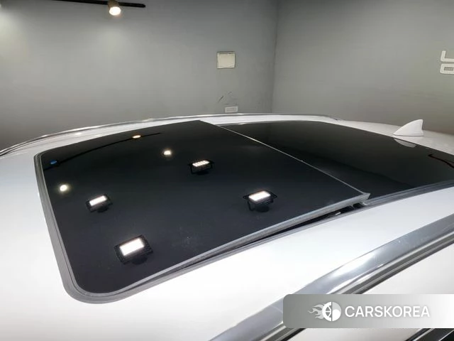 Genesis GV70 2023 Жемчужный цвет из Кореи, фото 5