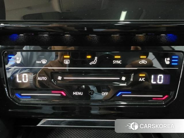 Volkswagen Arteon 2022 Серебристо-серый из Кореи, фото 5