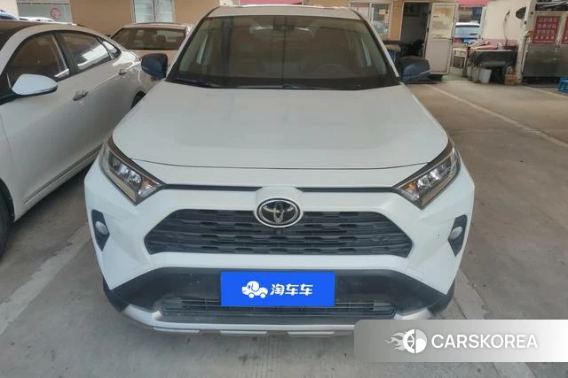 Toyota RAV4 Rongfang 2022 Белый из Китая, фото 5