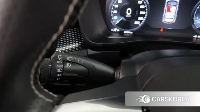 Volvo XC40 2021 Белый из Кореи, фото 5