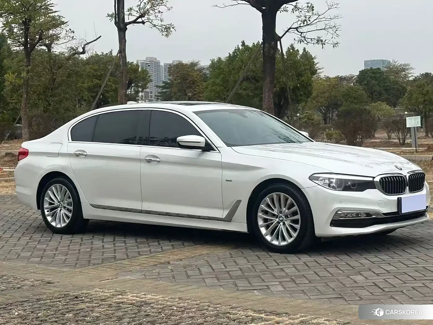 BMW 5 series 2018 Белый из Китая, фото 5