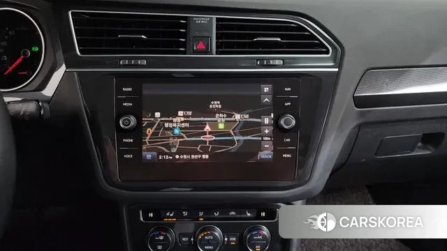 Volkswagen Tiguan second Generation 2019 Белый из Кореи, фото 5