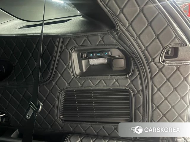 Ford Explorer 6th Generation 2024 Серый из Кореи, фото 5