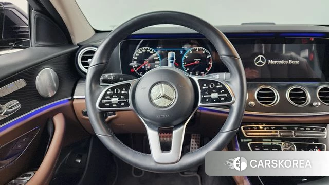 Mercedes-Benz E-Class W213 2018 Синий из Кореи, фото 5