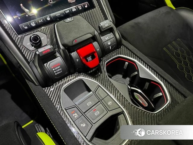 Lamborghini Urus 2024 Черный из Кореи, фото 5