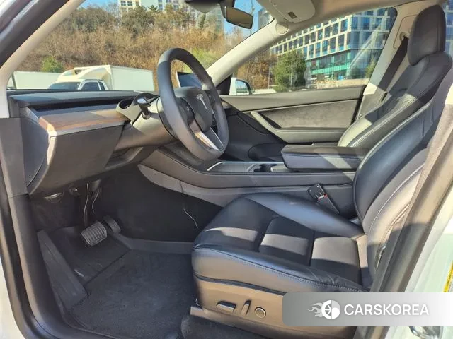 Tesla Model Y 2021 Белый из Кореи, фото 5