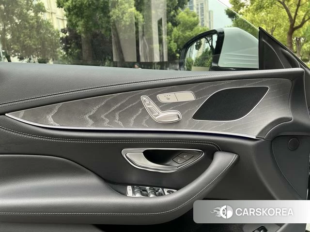 Mercedes-Benz CLS 2021 Белый из Китая, фото 5
