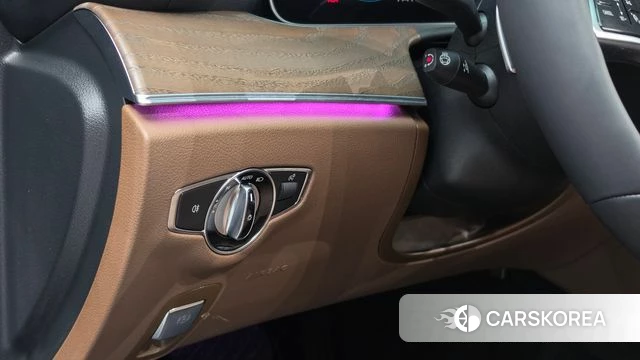 Mercedes-Benz E-Class W213 2023 Черный из Кореи, фото 5