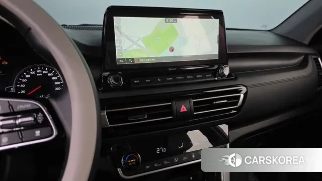 Kia Seltos 2022 Белый из Кореи, фото 5