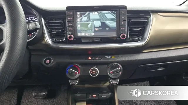 Kia Stonic 2018 Белый из Кореи, фото 5