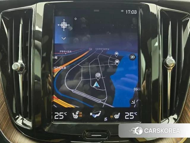 Volvo XC60 second Generation 2019 Белый из Кореи, фото 5