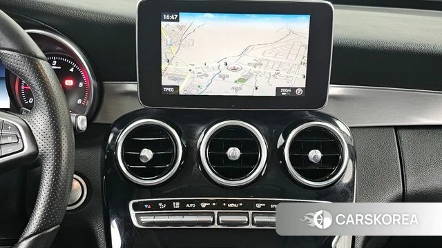 Mercedes-Benz C-Class W205 2018 Белый из Кореи, фото 5