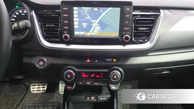 Kia Stonic 2018 Синий из Кореи, фото 5