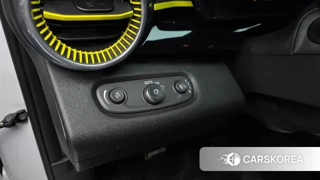 Chevrolet (GM Daewoo) Trax Crossover 2024 Белый из Кореи, фото 5