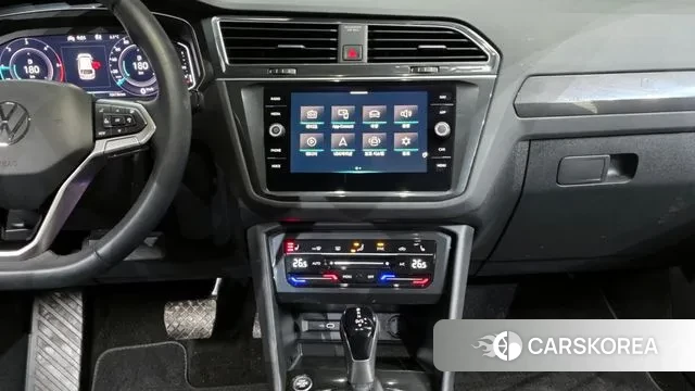 Volkswagen Tiguan second Generation 2021 Белый из Кореи, фото 5