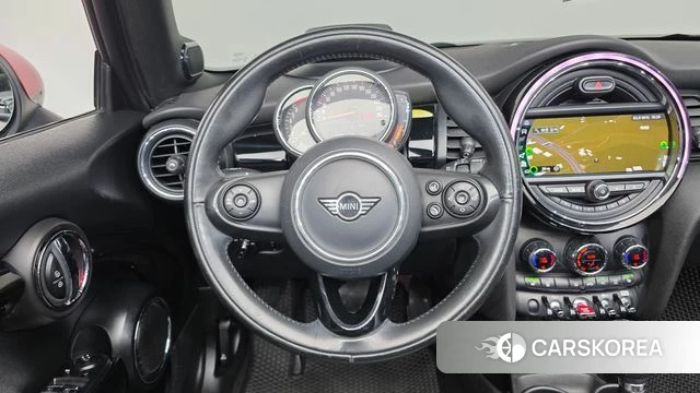 Mini Cooper Convertible 2019 Жемчужный цвет из Кореи, фото 5