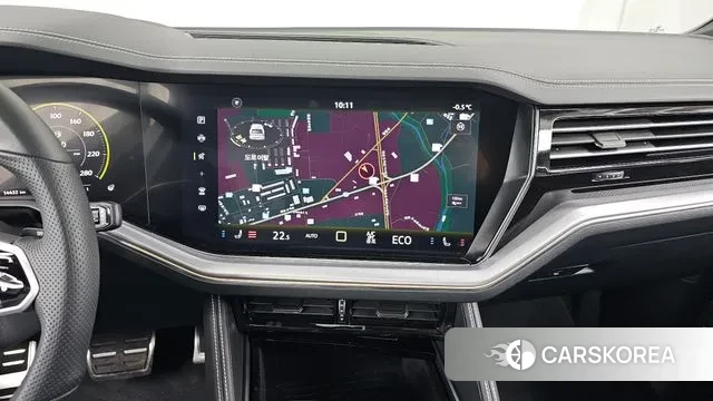 Volkswagen Touareg 3rd generation 2024 Белый из Кореи, фото 5