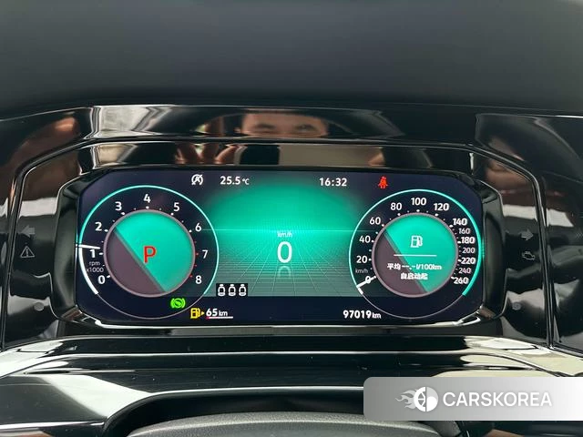 Volkswagen Golf 2022 Белый из Китая, фото 5