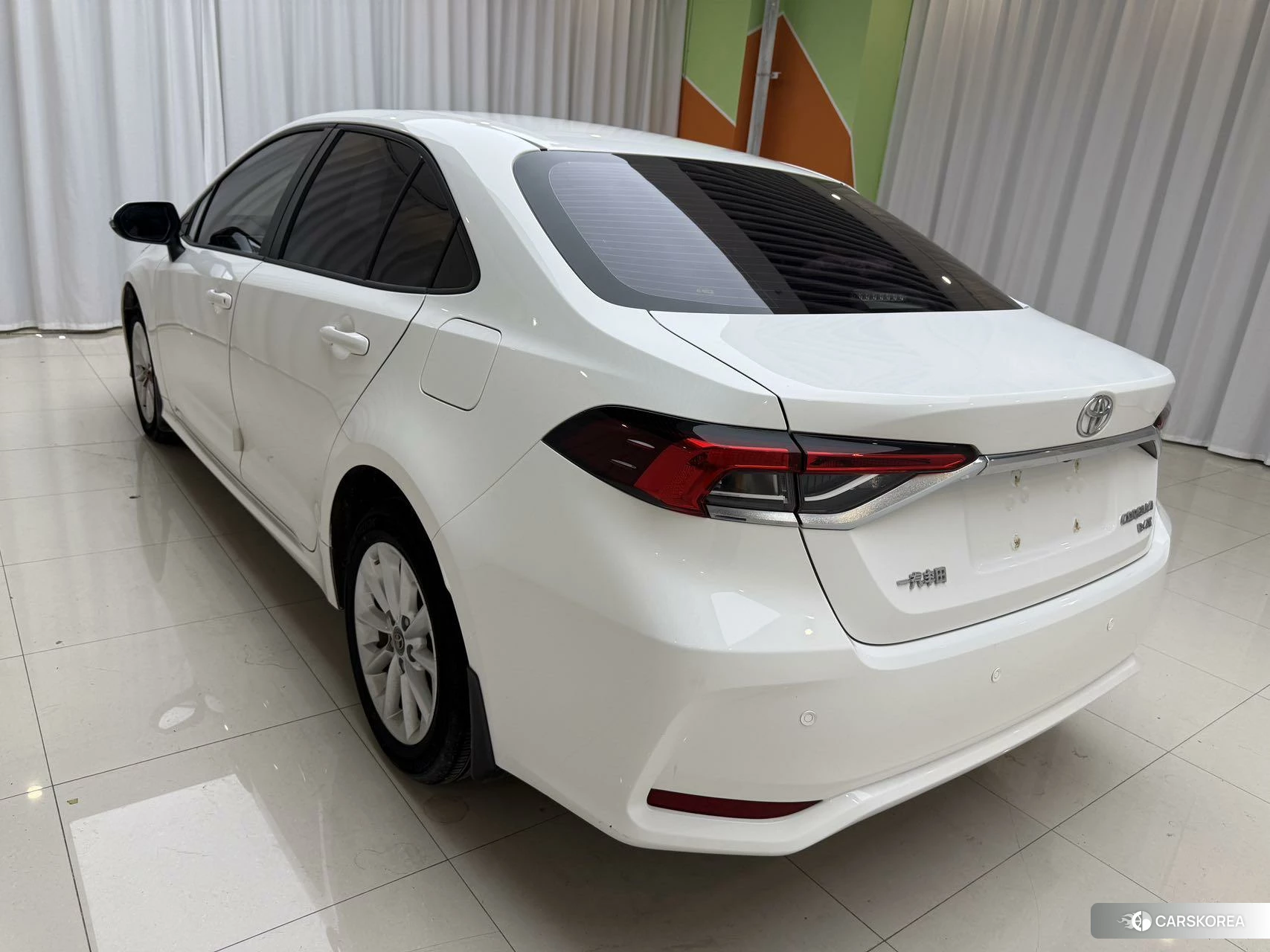 Toyota Corolla 2023 Белый из Китая, фото 5