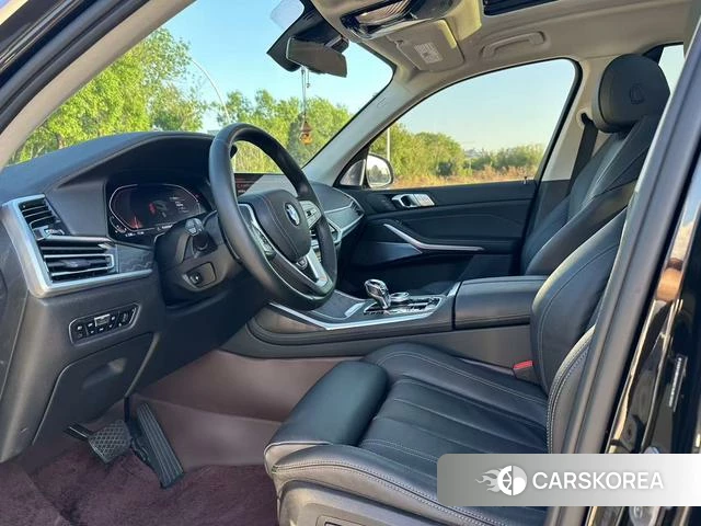 BMW X7 2022 Серебристо-серый из Китая, фото 5