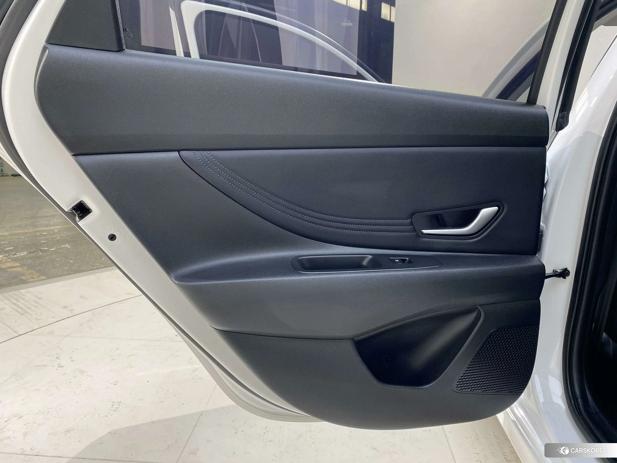 Hyundai Elantra 2022 Белый из Китая, фото 5
