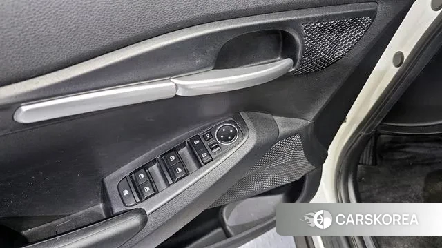 Kia Seltos 2021 Белый из Кореи, фото 5