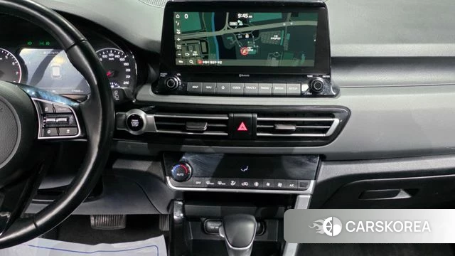 Kia Seltos 2022 Белый из Кореи, фото 5