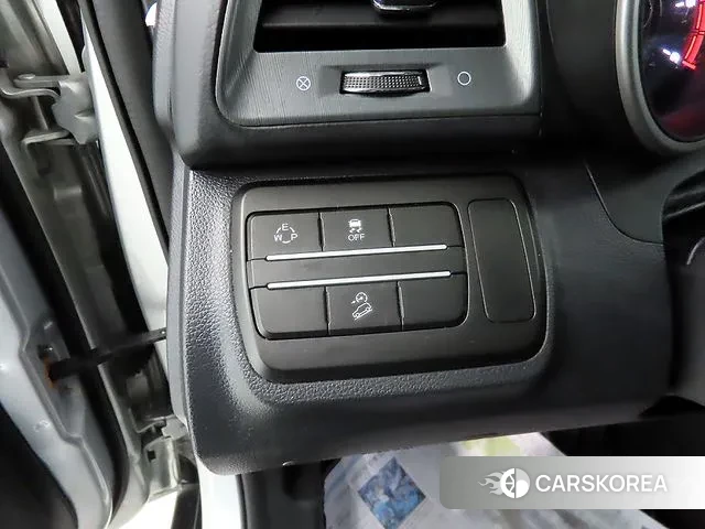 Ssangyong Tivoli Armor 2018 Серебряный из Кореи, фото 5