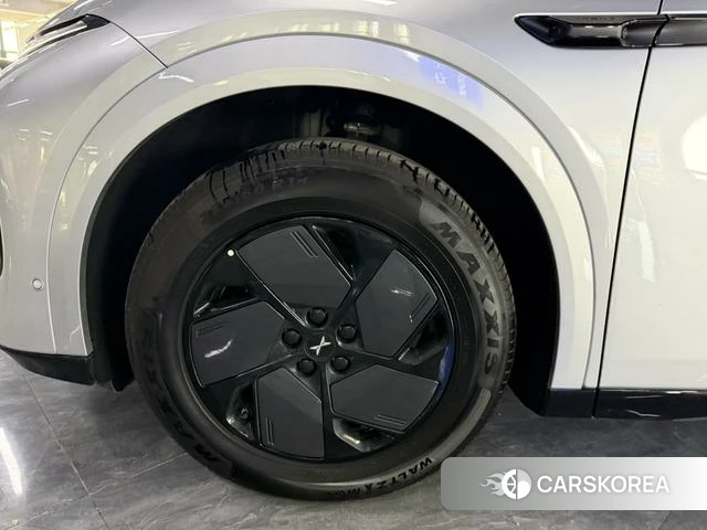 Xiaopeng Motors Xiaopeng G6 2025 Серебристо-серый из Китая, фото 5