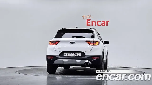 Kia Stonic 2018 Белый из Кореи, фото 5