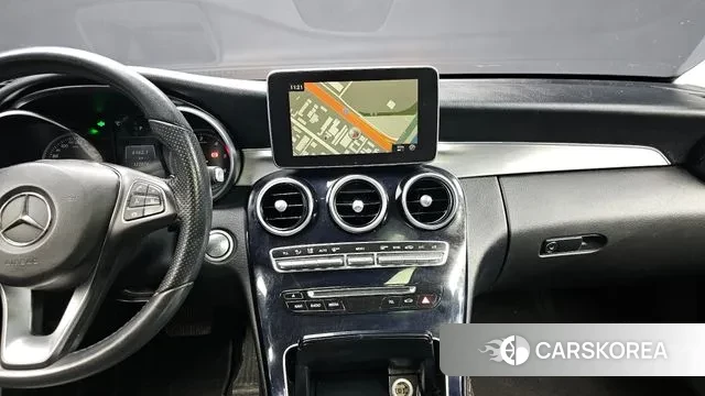 Mercedes-Benz C-Class W205 2018 Черный из Кореи, фото 5