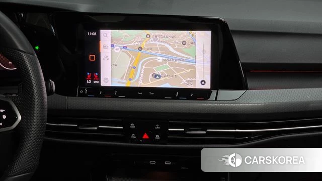 Volkswagen Golf 8th Generation 2024 Белый из Кореи, фото 5