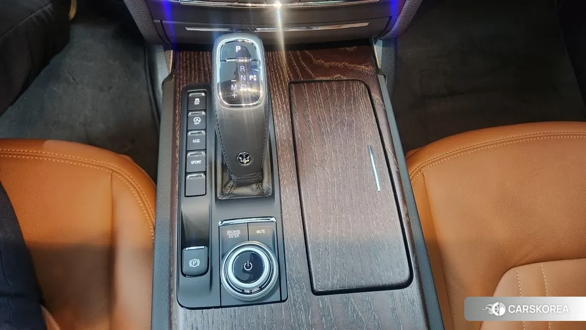 Maserati Ghibli 2023 Черный из Кореи, фото 5