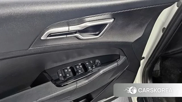 Kia Sportage 5th Generation 2021 Белый из Кореи, фото 5
