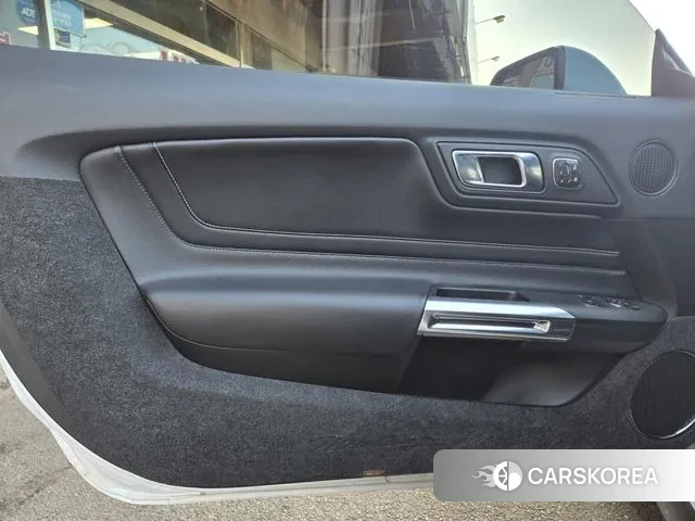 Ford Mustang 2019 Белый из Кореи, фото 5