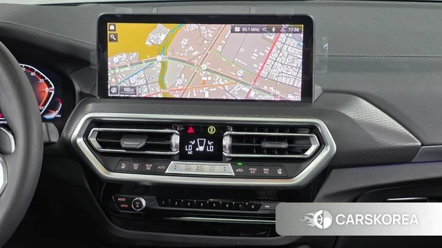 BMW X4 (G02) 2025 Небесно-голубой из Кореи, фото 5