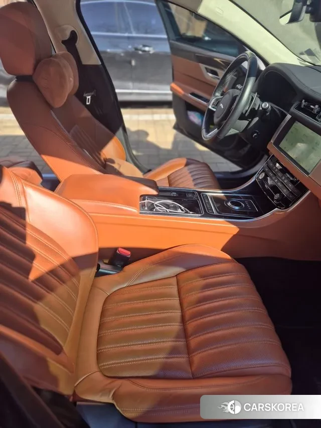 Jaguar XF (X260) 2019 Черный из Кореи, фото 5