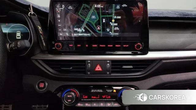 Kia The New K3 2nd generation 2021 Белый из Кореи, фото 5