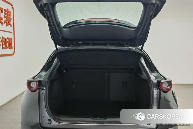 Mazda CX-30 2022 Темно-серый из Китая, фото 5